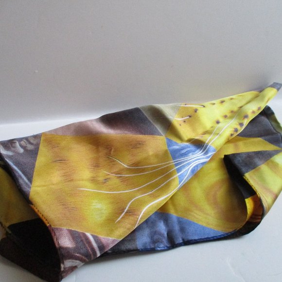 *Silk Blue Yellow Scarf Cubism Surrealism - Philadelphia Museum of Art - Picture 3 of 8